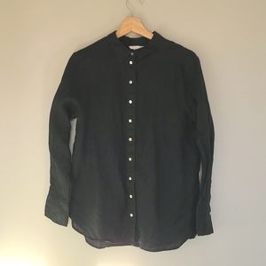 Dark green / black linen button up